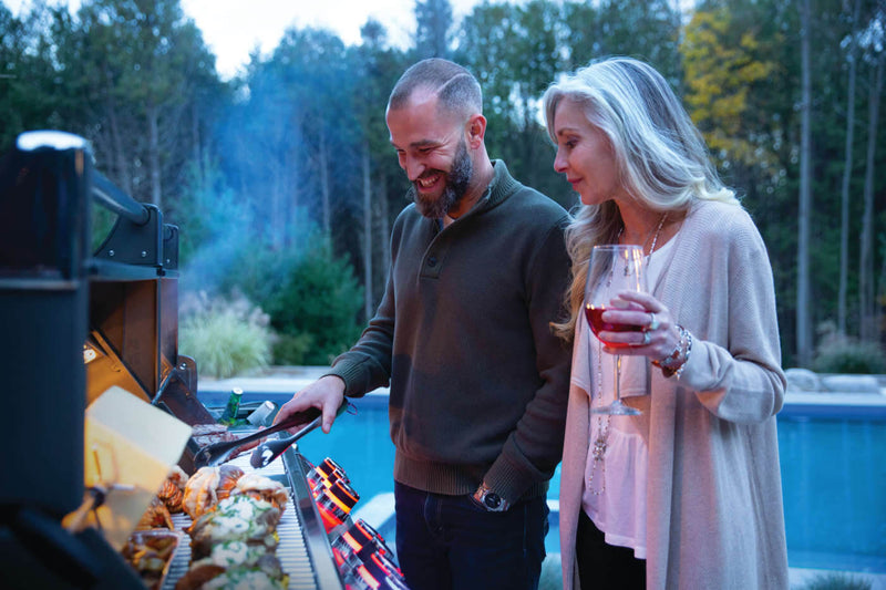 Napoleon Prestige PRO 825 Gas BBQ RSBI PRO825RSBIPSS-3-GB - Free Rotisserie